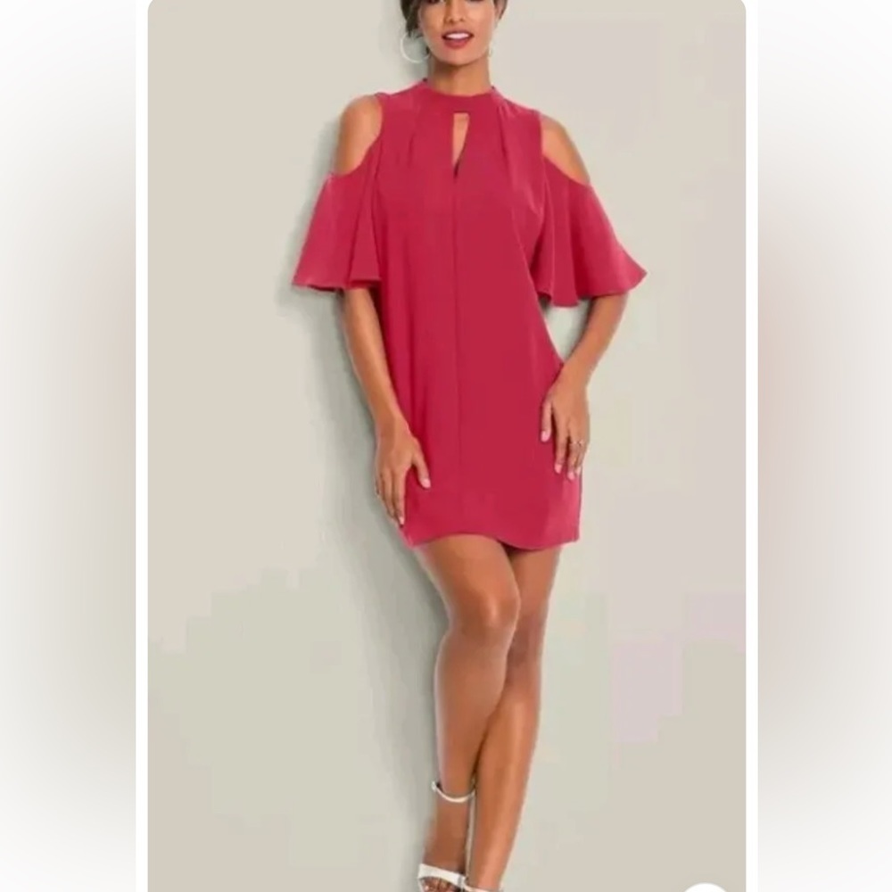 Venus keyhole dress size medium